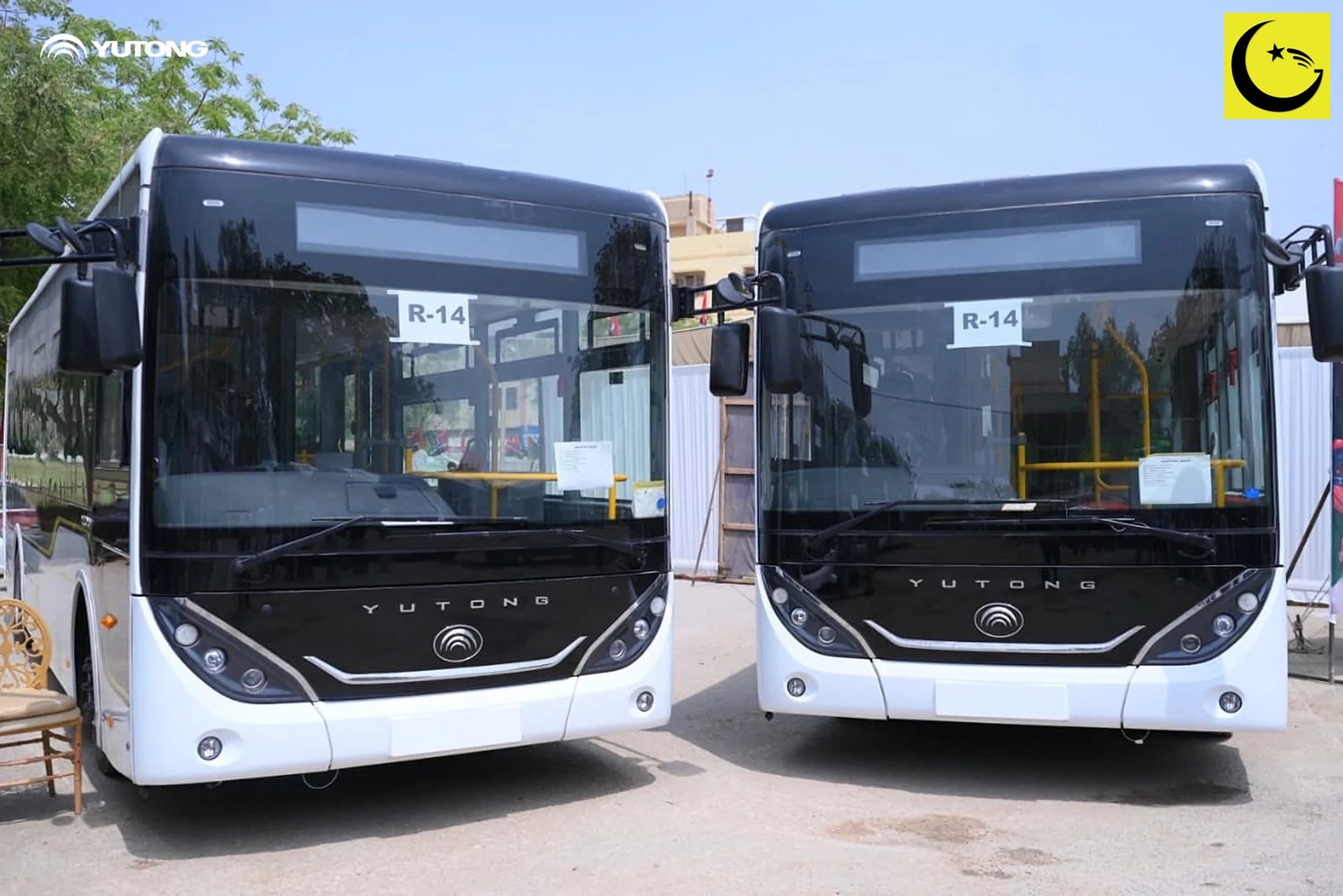 Electric buses Pakistan 2026: two Yutong E9 electric buses in Karachi at the launch of the Gulshan-e-Maymar to Tower EV route