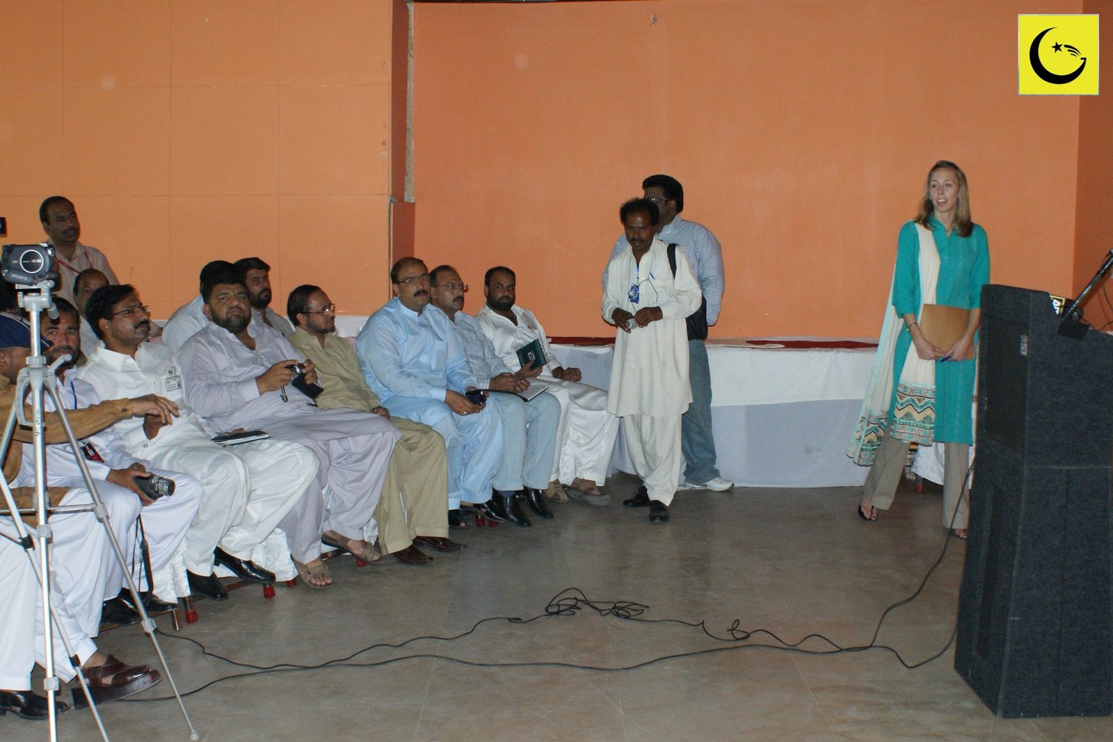Lady Health Workers in Pakistan, with UNICEF leishmaniasis medicine delivery news