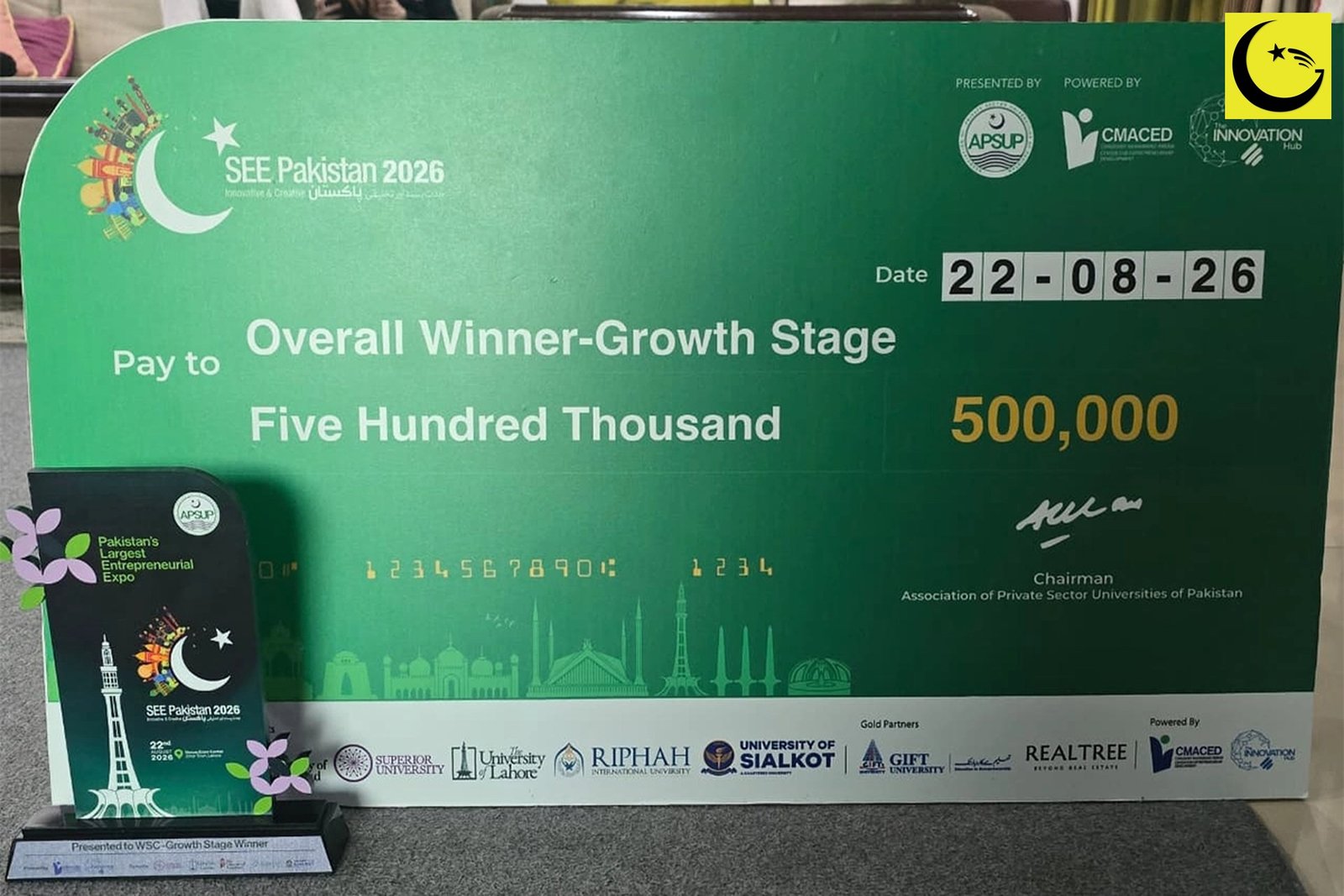 SEE Pakistan 2026 overall growth stage winner cheque for Rs500,000 and trophy won by SRC-UCP, the Space Research Center of the University of Central Punjab